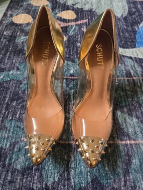 NWOT Schutz Gold Metallic Glam Spiked Leather Heels - Size 9B Fits like 7